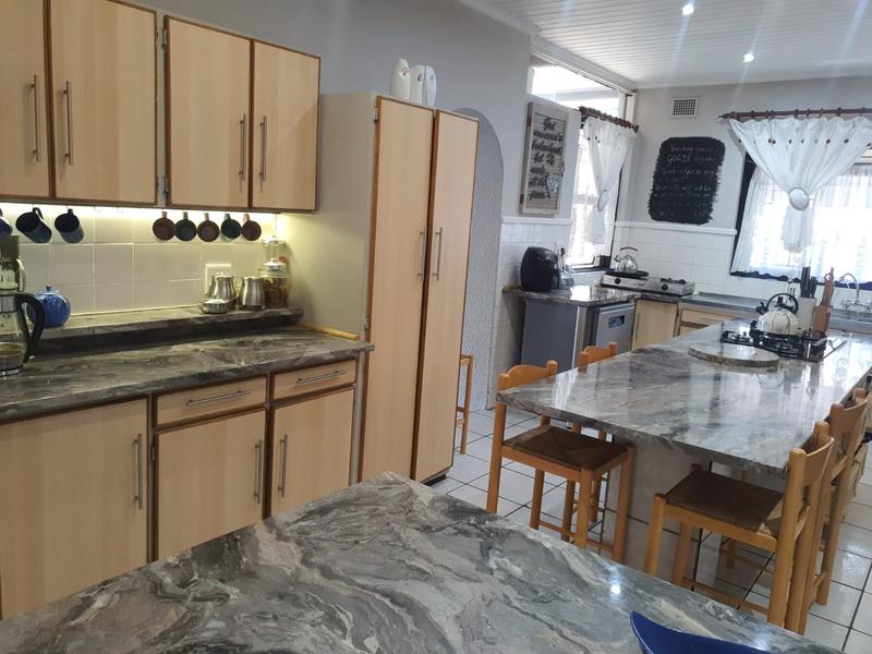 5 Bedroom Property for Sale in Parow North Western Cape